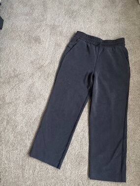 Women’s cropped lululemon brushed grey